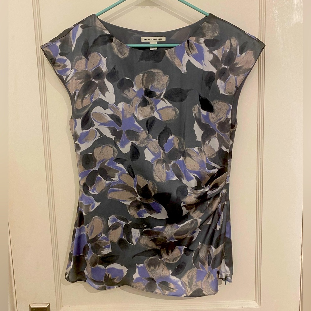 Banana Republic Floral Blouse Size 8 (M)